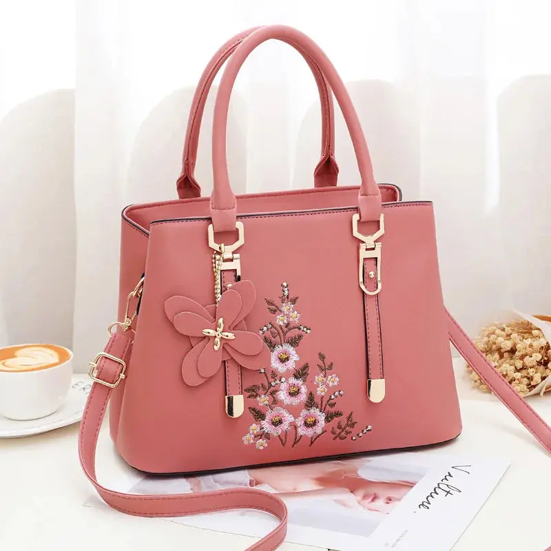 Embroidered Leather Tote – Stylish, Spacious & Everyday Ready