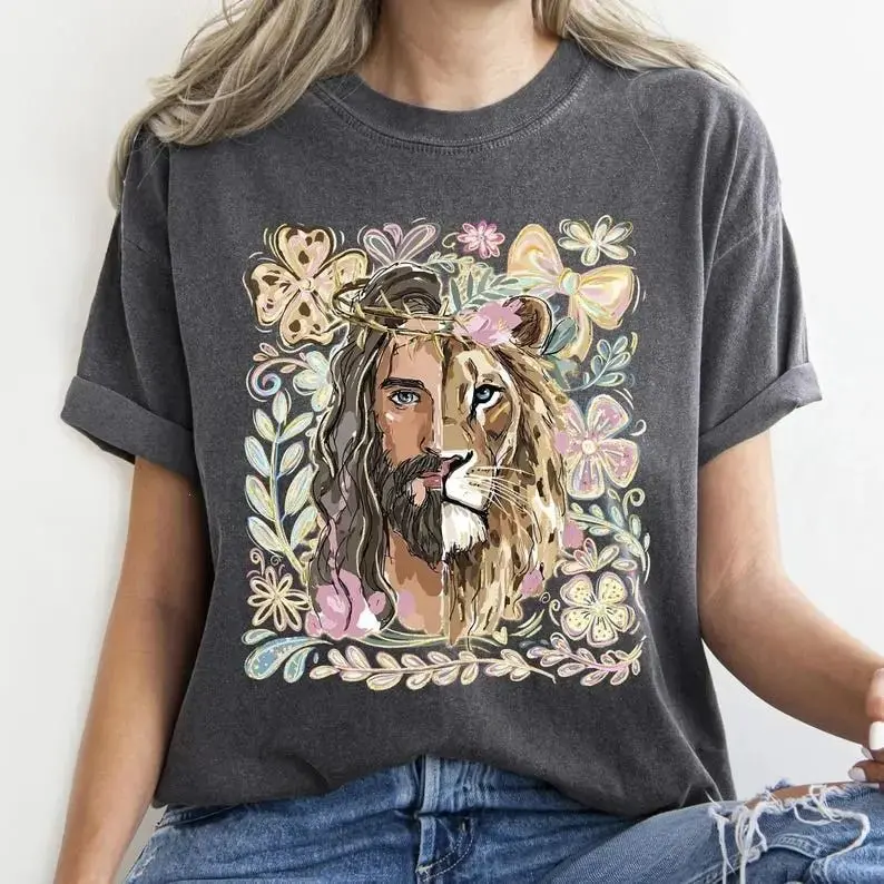 Comfort Colors Lion of Judah Tee for Women, Biblical Floral Christian T-shirt, Cotton Church Graphic Top for Daily Wear, Apparel Made In The USA		