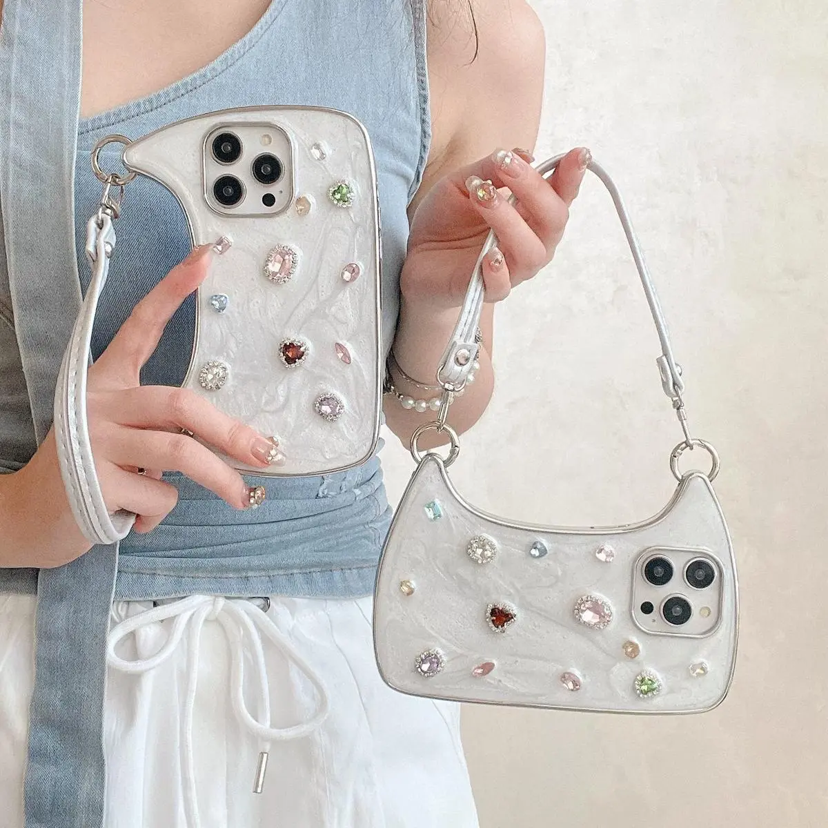 Purse Phone Case for iPhone 13/14/15/16/17 Pro Max with Wrist Strap Luxury Bling Bag Case, Fashion 3D Handbag Shape Sparkle Rhinestone Protective Cover, Ideal Gift for Women Girls airbag anti-drop
