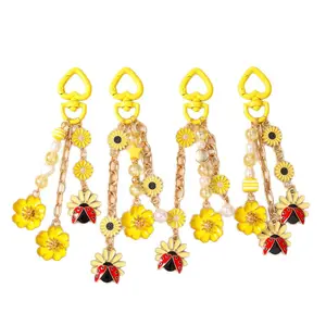 New Best-Selling Daisy & Animal Keychains — Flower, Ladybug, and Animal Key Rings & Bag Charms
