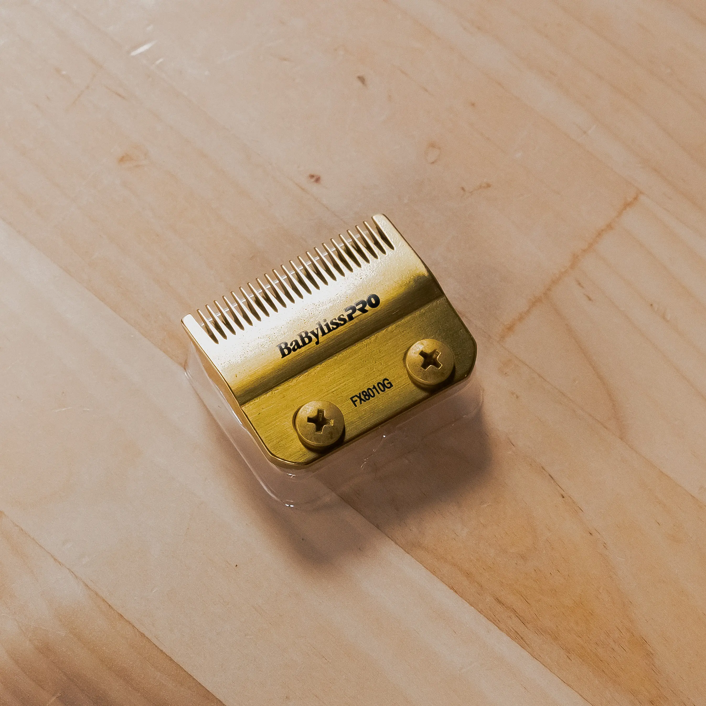 Babylisspro Babylisspro Barberology FX8010g Gold Titanium Fade Blade