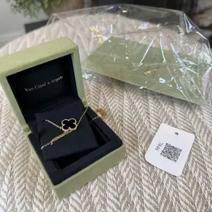 Pre-owned Van Cleef & Arpels Metal Bag Accessories Sweet Alhambra Pendant