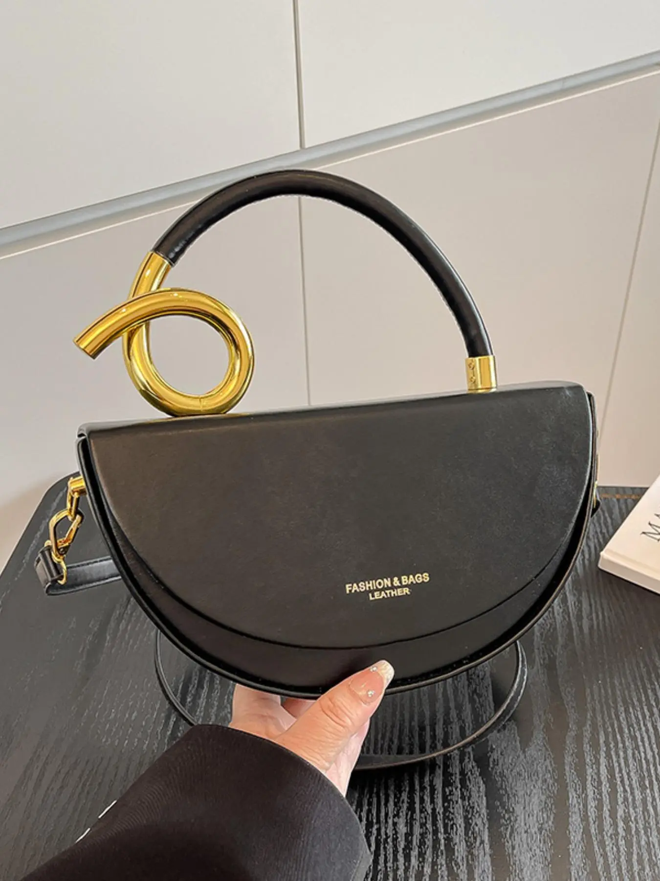 Women's Fashionable Solid Color Handbag, Casual Versatile Faux Leather Crossbody Bag for Daily Commuting, Stylish High-end Commuter Bag for Party and Shopping