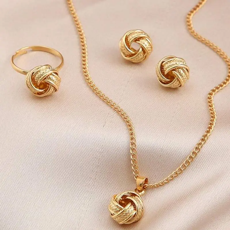 Women's 4-Piece Fashionable Jewelry Set - Twisted Simple Geometric Metal Necklace, Earrings, Ring for Daily Wear