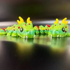 3D Printed Christmas Dragon Figurine – Festive Holiday Decor – 2 Sizes