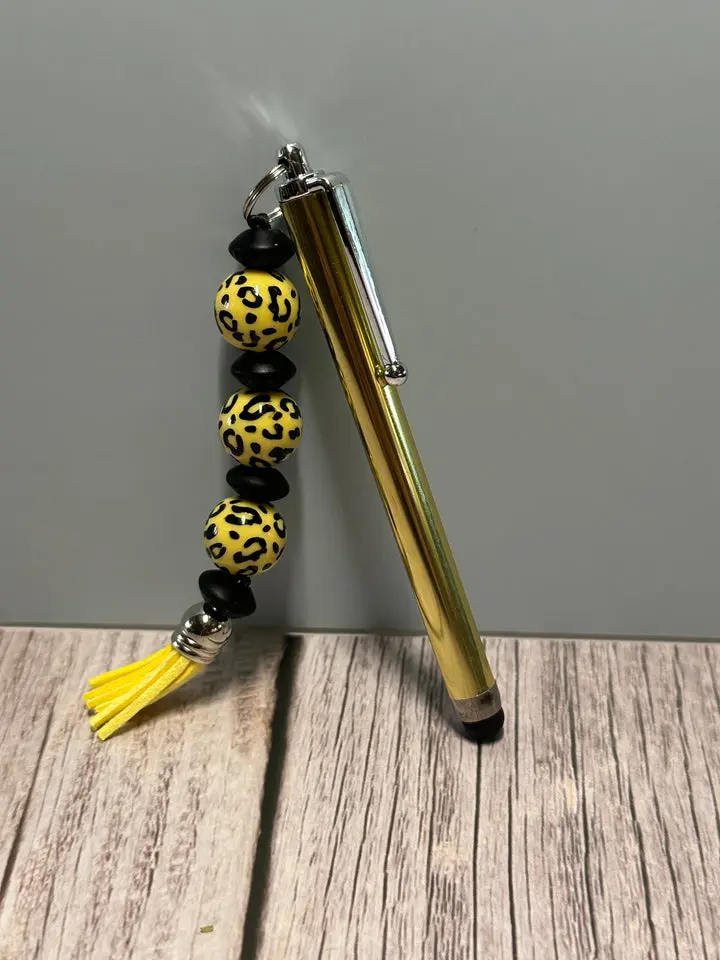 Hand-Crafted Beaded Stylus with Vibrant Colors and Textured Grip for Enhanced Control Comfort on Tablets and Touchscreen Devices