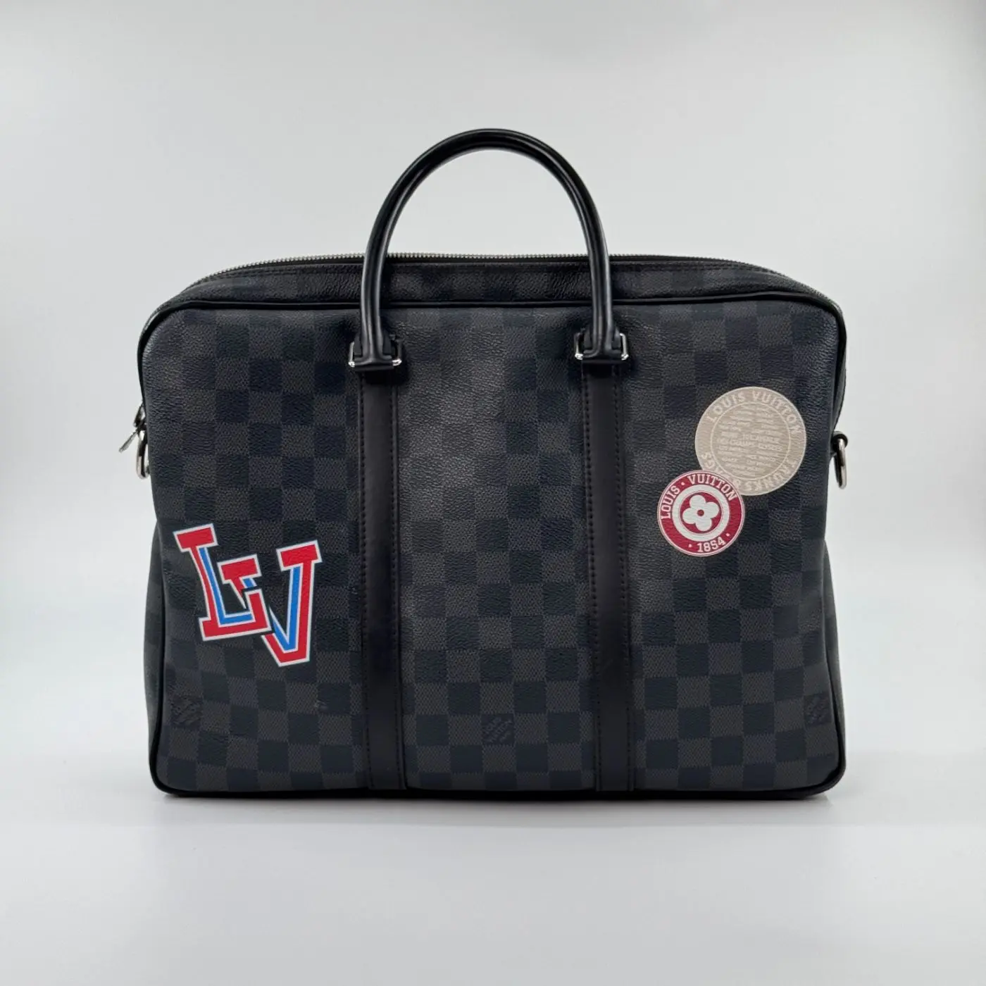Pre-owned Louis Vuitton calfskin Clutches and wristlets Porte‑Documents Voyage PM Damier Graphite League C1026671301