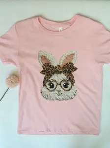 Faux Yarn Leopard Bow Bunny - Short Sleeve Tee in Pink