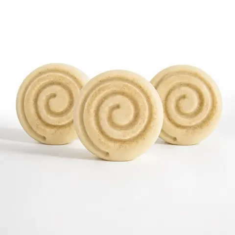 White Tumeric, Oat & Seamoss Nourishing Brightening Soap Bar natural skincare