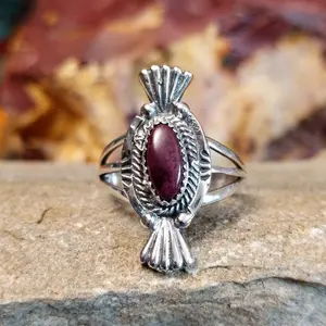 Navajo Made Purple Spiny Oyster Shell Fanned Ring GJ-RNG-0228 Size 9.5