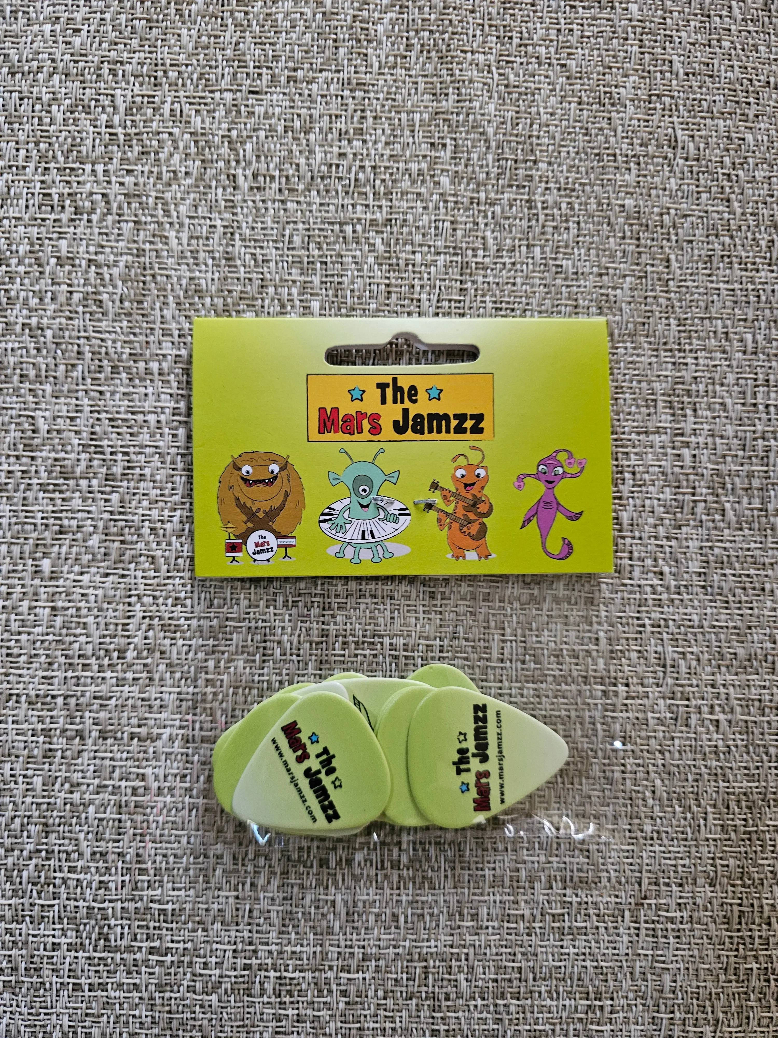 12 count Mars Jamzz Guitar Picks