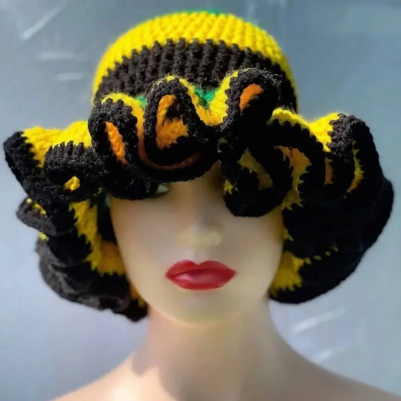 Black+Light Ginger King+Light Green