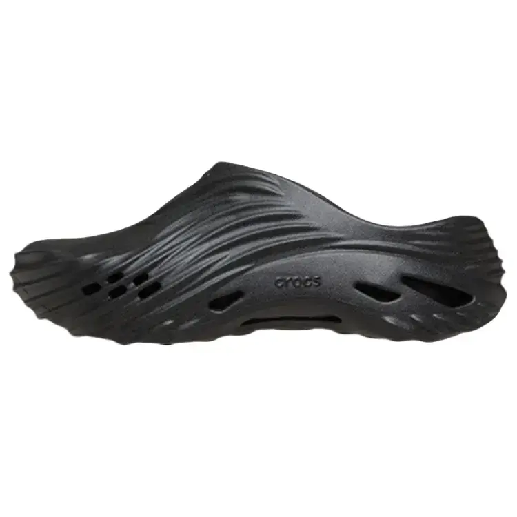 Men's Crocs Echo Wave Sports Sneaker, Black, for Sports & Outdoor Activities