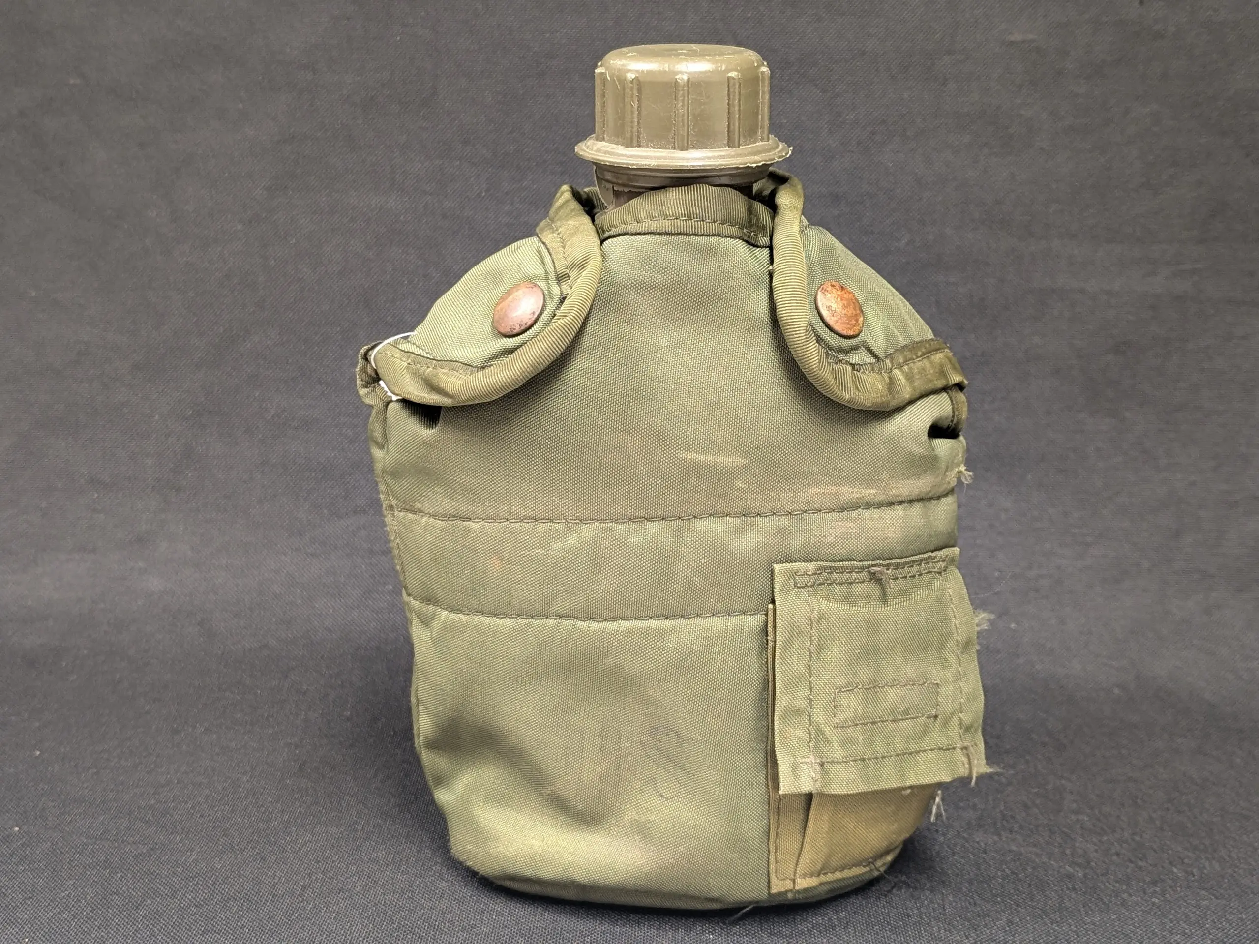 USGI 1 Quart Canteen & Cover Set USGI 1 Quart Canteen & Cover Set