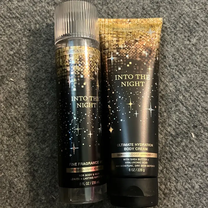 Bath & Body Works  set Body Spray Set Ultimate Hydration Body Cream with Shea Butter Hyaluronic Acid 24 Hour Moisture