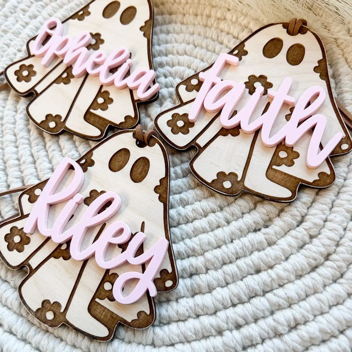 Groovy Ghost Tags
