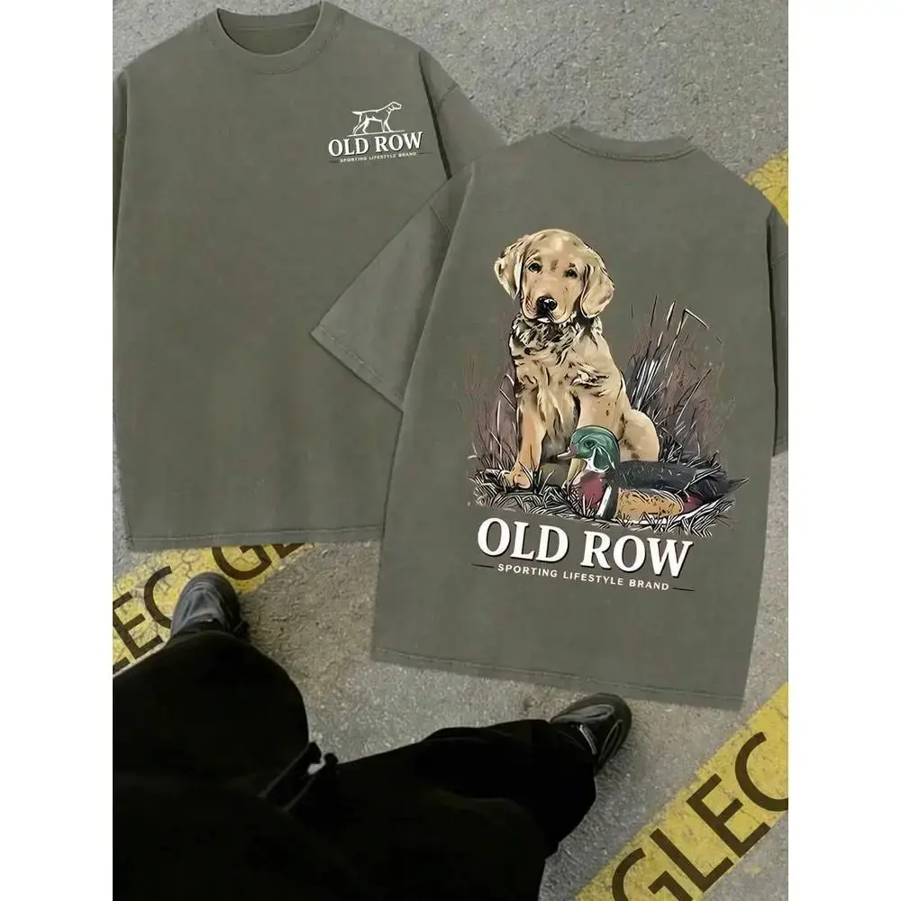 This 230 g washed 100% cotton T-shirt from the OLD ROW sports lifestyle brand blends retro and street style, with a theme of dogs as man’s best friend.