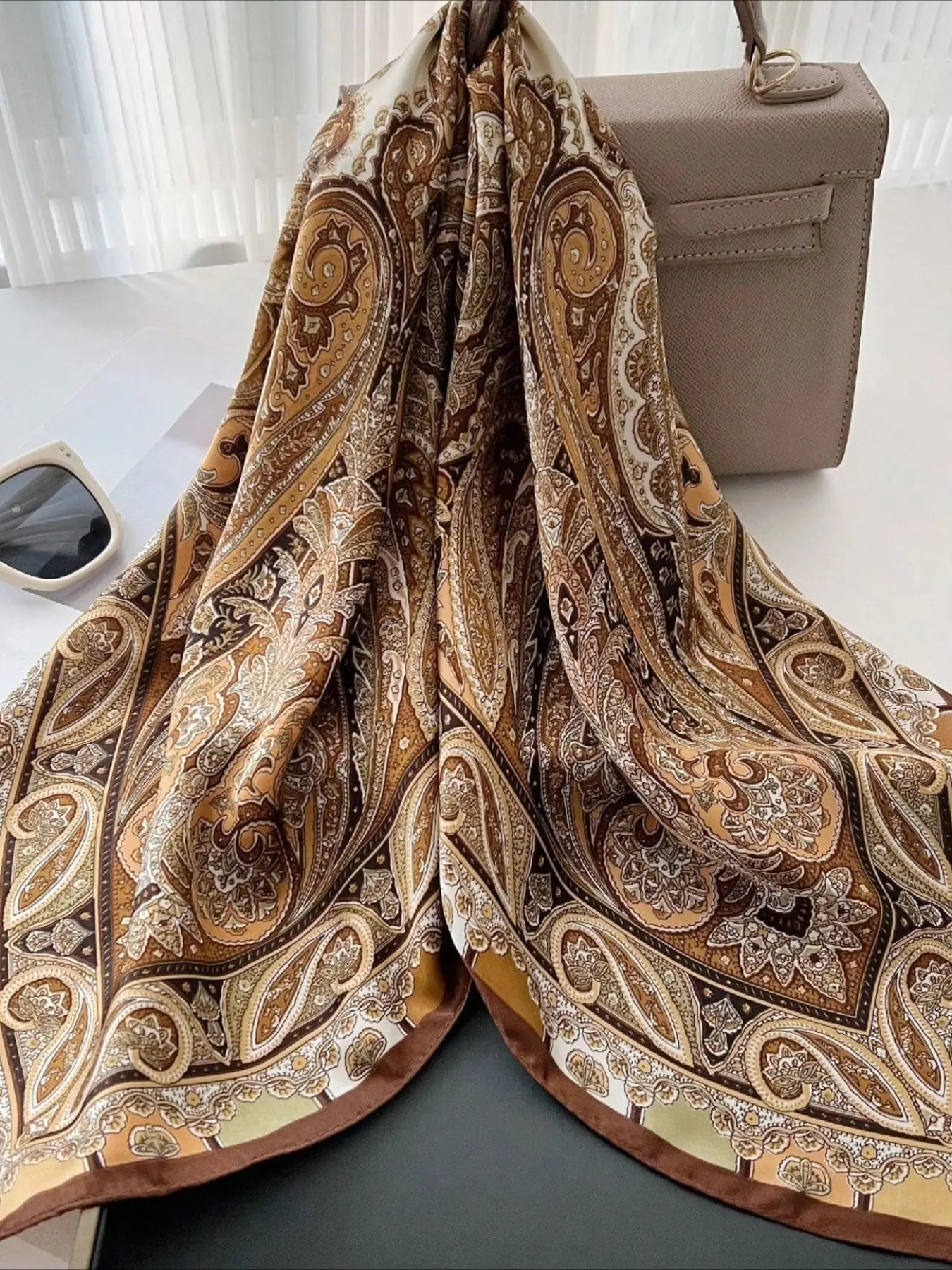 1pc Women's 70's Style Printed Bandana Neckerchief Boho Style Scarf, Vintage Print Headscarves, For Music Festivals, Casual Outings, Street Fashion Boho Bandana, Hair Band, Head Band Ideal For Dressing Up Your Look