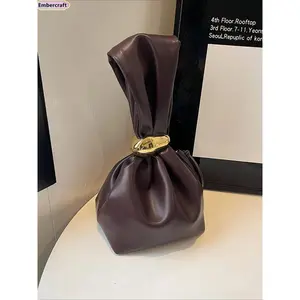 Women's PU Leather Bucket Bag, Trendy Y2K Minimalist Shoulder Bag 2026, Fashion Aesthetic Lightweight Zipper Bucket Purse, Soft Structured Anti-Theft Everyday Tote, Spacious Commuter Handbag for Work, Travel, Shopping & Casual Street Style, Trending Purse