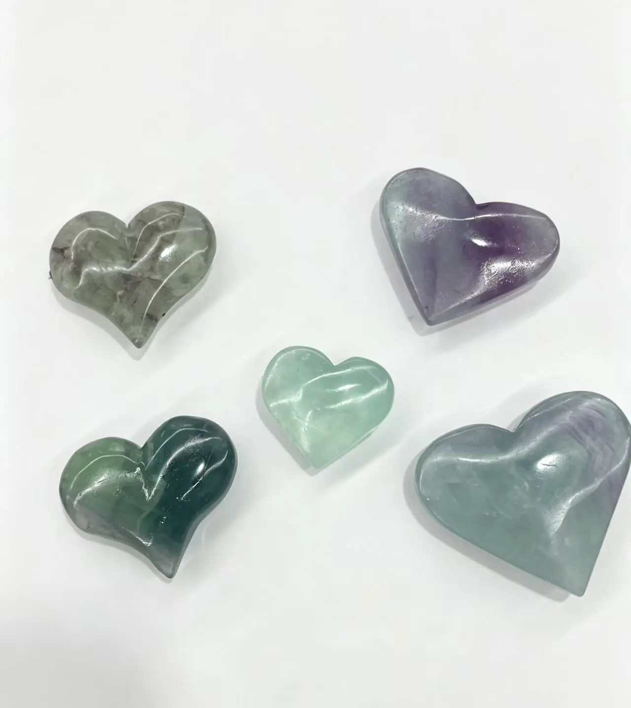 Natural Rainbow Fluorite Heart Carving, 250g Polished Crystal for Healing, Meditation, Chakra Balancing, Home & Office Decor, Crystal Healing, Luxury Natural Crystal Decorations