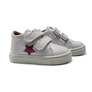 Atlanta Mocassin White Fuschia Star First Walker Velcro Sneaker