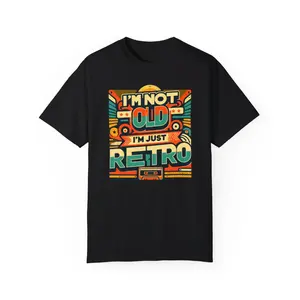 Im Not Old Im Just Retro Graphic T-Shirt - Vintage-Inspired Unisex 100% Cotton Tee for Gamers Geeks Retro Lovers