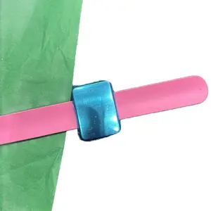 Gel holder for the wrist hair accessories