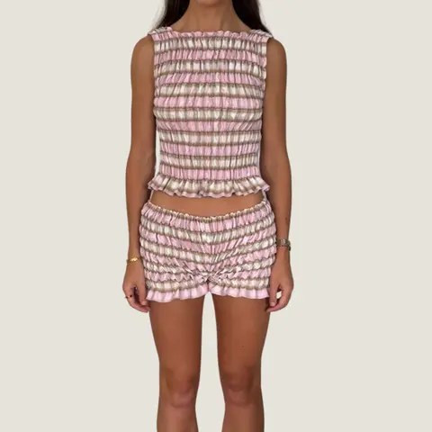 Women's Summer Shorts OutfitFit Stylish Plaid Smocked Ruffled Trim Sleeveless Tank Tops and Shorts 2 Pcs Set
