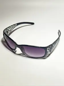 Trendy Fashion Sunglasses with Rhinestones, UV Protection Eyewear for Men & Women, Casual Style Outdoor Shades for All Seasons