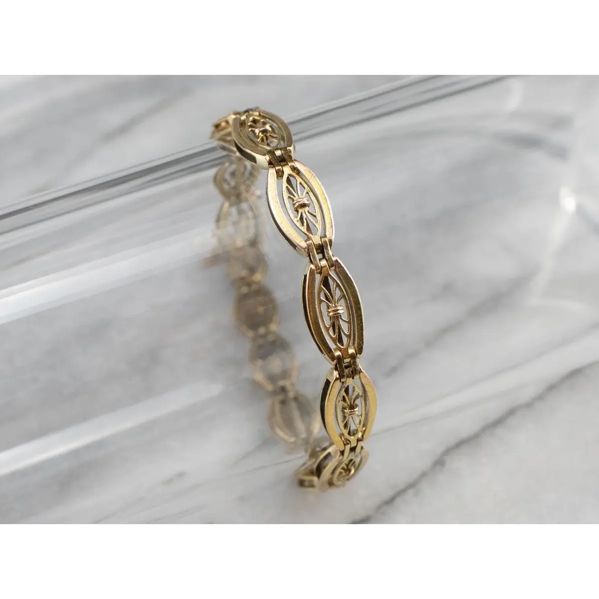 Vintage Gold Floral Link Bracelet
