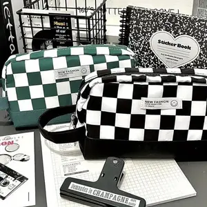 Checkerboard Pattern Pencil Case, 1 Count Portable Large Capacity Pencil Bag, Desk Organizer for Office Home School, Office Supplies