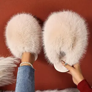 1 Pair Elegant Faux Fur Slippers for Women, Indoor/Outdoor House Shoes, Korean Style Warm Flat Non-Slip Rubber Sole, Pure Color, Fabric Lined, Versatile for All Seasons