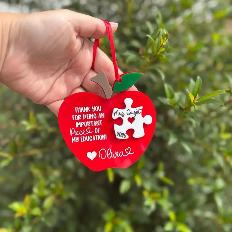 Apple ornament for teachers