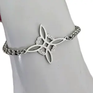 Stainless Steel Witch Knot Brazalete with Decorative Design and Chain