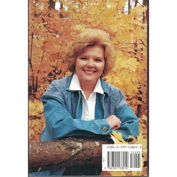 USED-November of the Heart by LaVyrle Spencer (Hardcover)