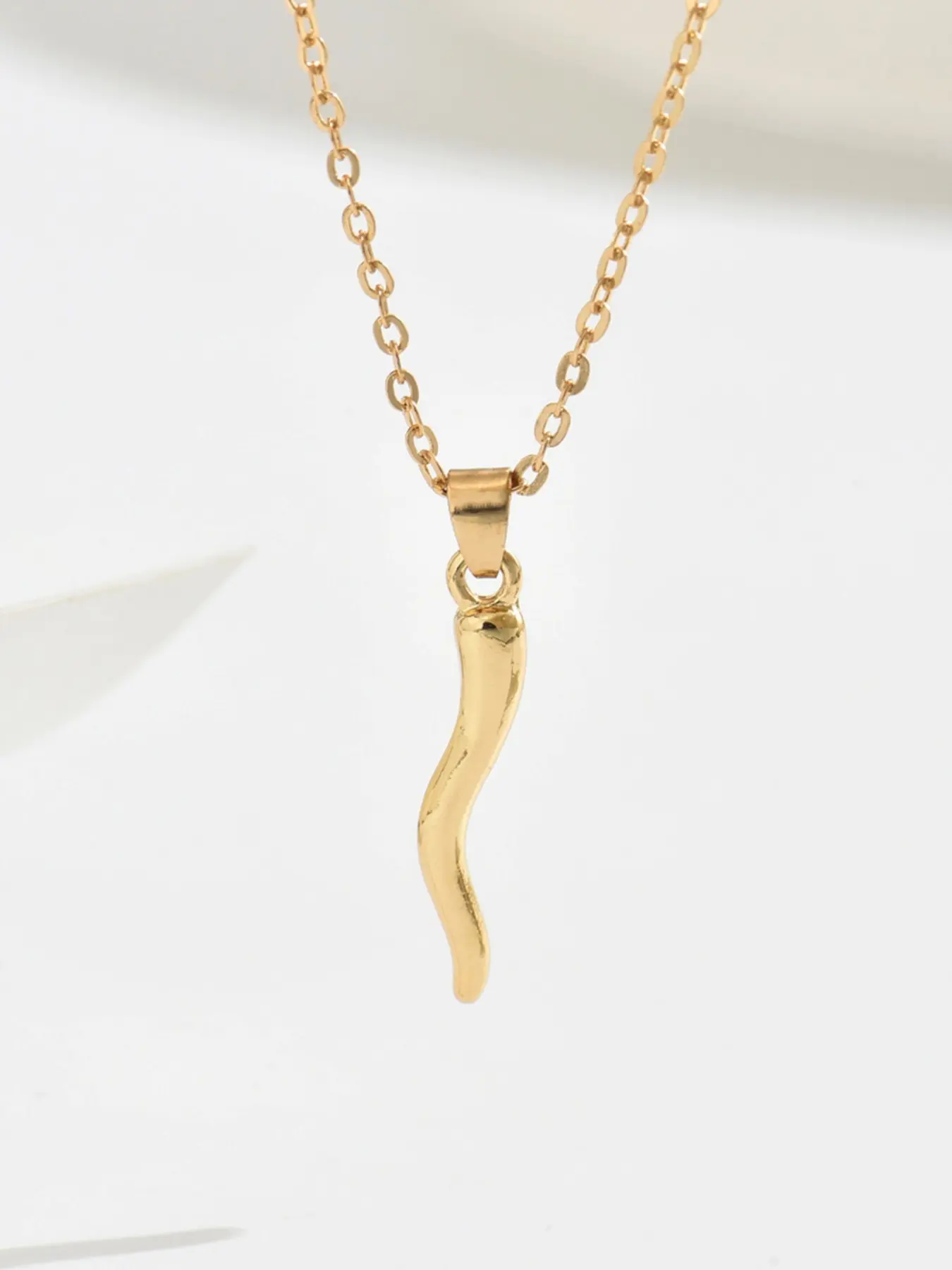 Italian Horn Pendant Necklace, Elegant Daily Wear Jewelry for Women, Stylish Accessory for Everyday Use, Fashion Necklace