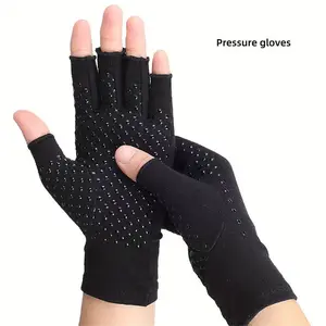 1 Pair Half Finger Compression Gloves with Anti-Slip Dots, Black, Comfort Fit, Fabric is Breathable and Moisture-Wicking, Ideal for Gift Giving.