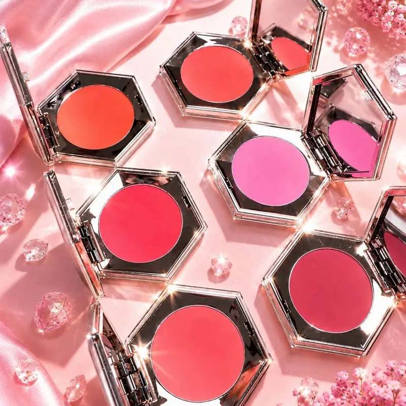 Matte Powdered Blush, super pigmented, blendable and long lasting