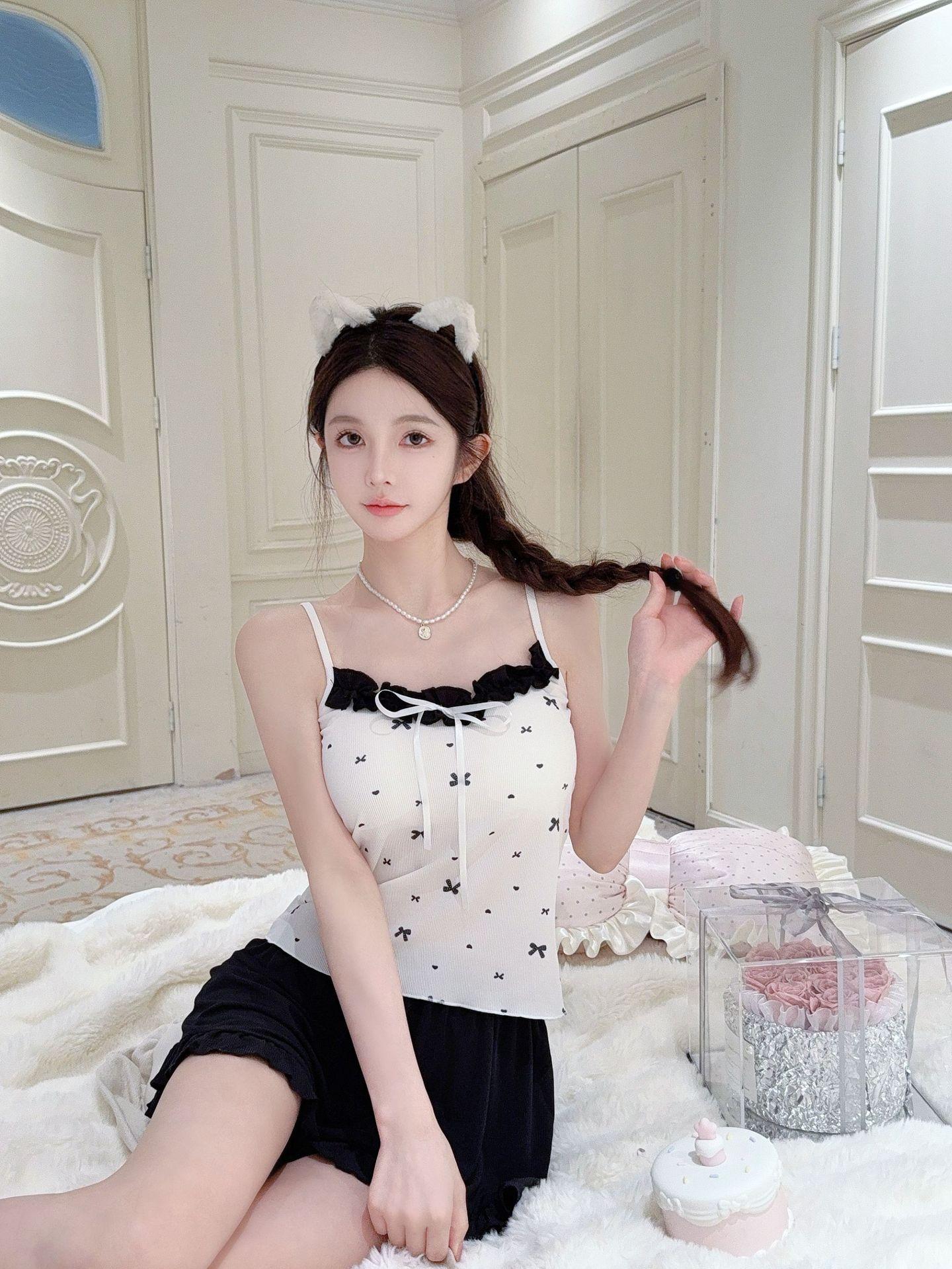 Women's summer pajamas with chest pads, camisole and shorts, pure and sexy Korean style, sweet, casual, loose-fitting home wear set