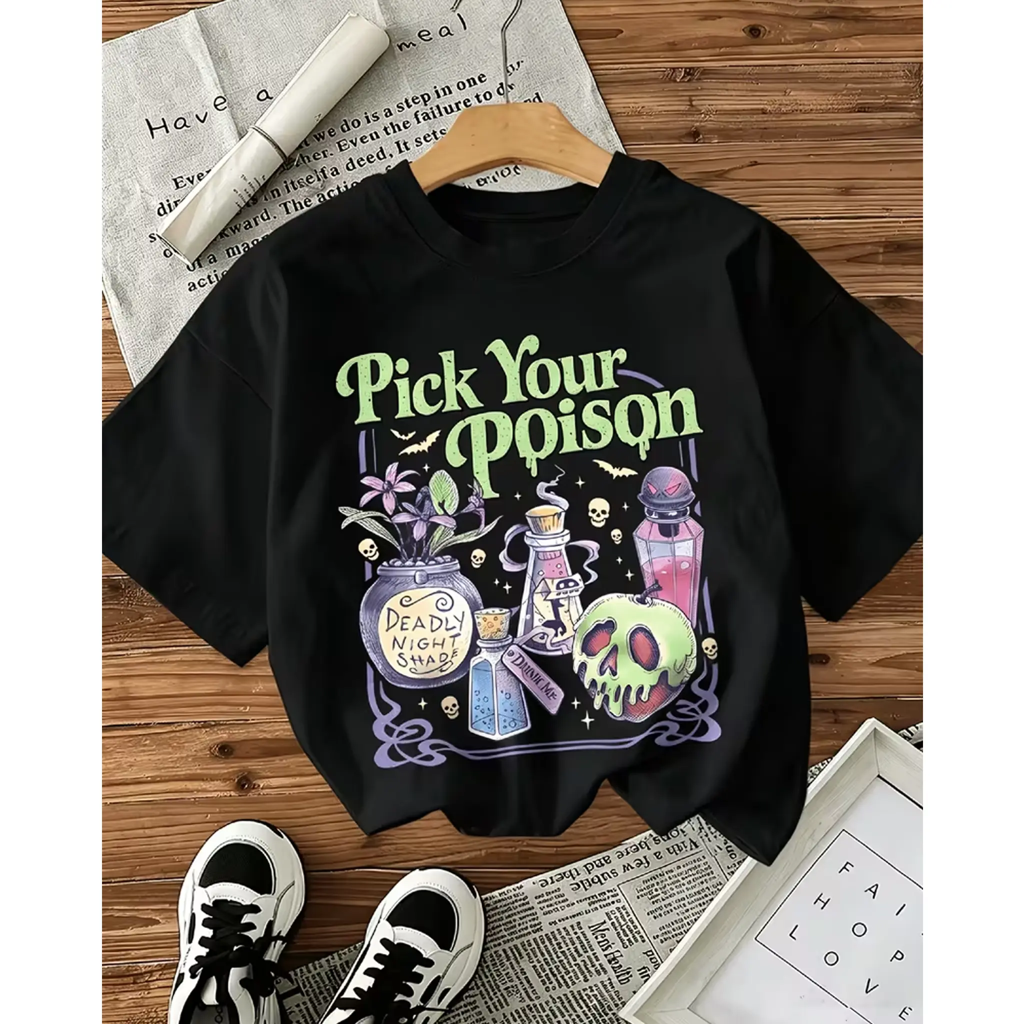 Women'S Casual Short Sleeve T-Shirt - Printed with Witchcraft Poison Letter Pattern, Regular Round Neck Top, Suitable for All Seasons, Women'S Clothing