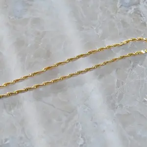 MANILA CHAIN NECKLACE | 18K Gold Plated Waterproof & Non Tarnish - Symbolizes prosperity, strength, and timeless beauty