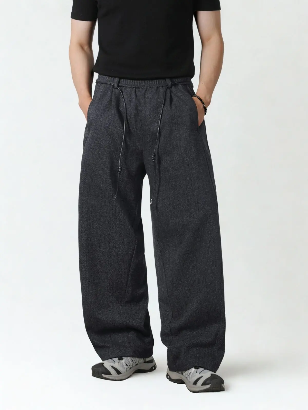 Men’s herringbone wide-leg pants, elastic waistband drawstring, pleated loose suit-style casual trousers Menswear Baggy