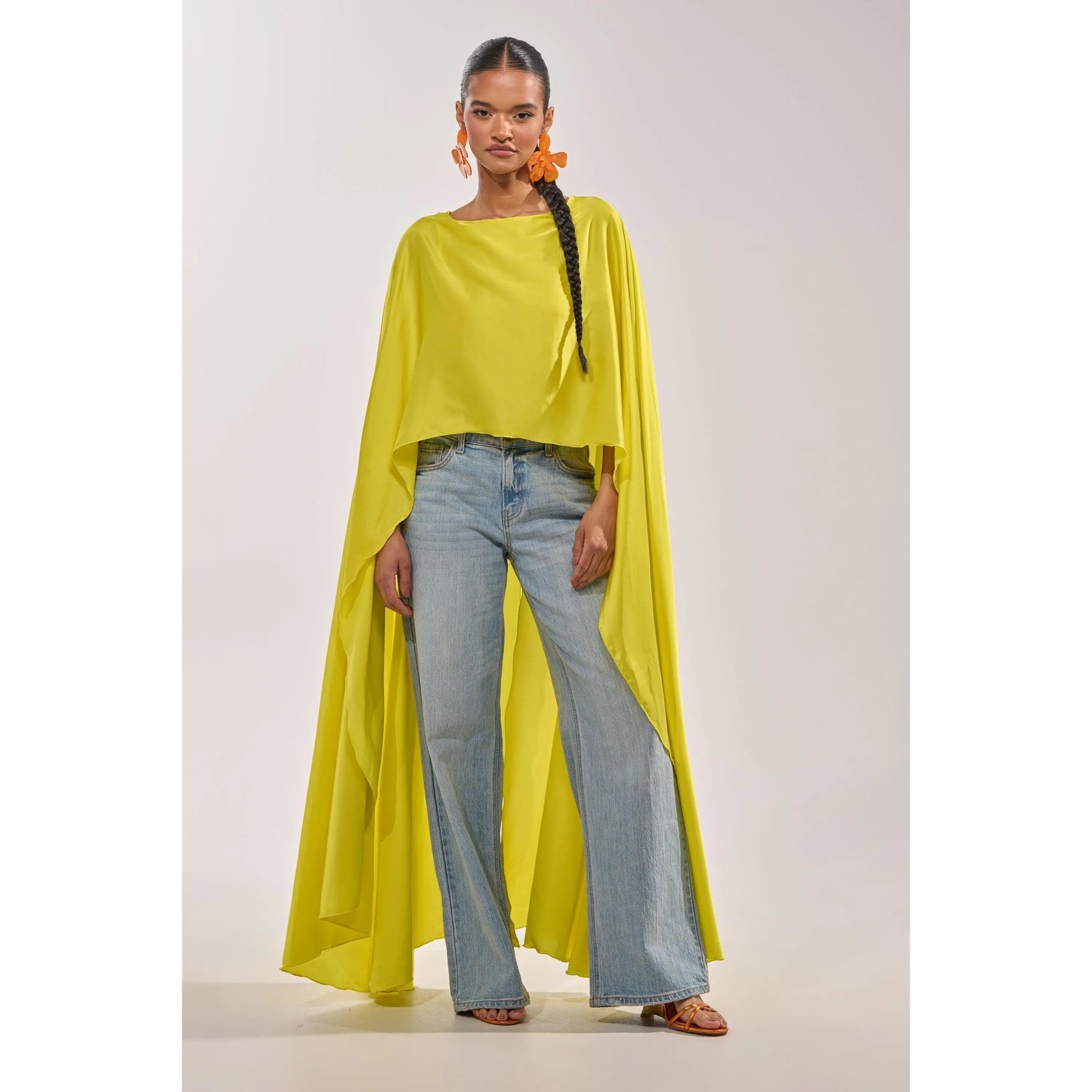 SO CHIC CAPE BLOUSE IN YELLOW
