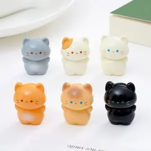 Cute resin cat mini ornament, small and adorable, DIY handmade accessory, beautiful car dashboard decoration, micro landscape home decor