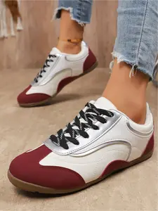 New wine red and white contrasting color training shoes, women's silver bar splicing retro Forrest Gump shoes, casual versatile flat sports shoes