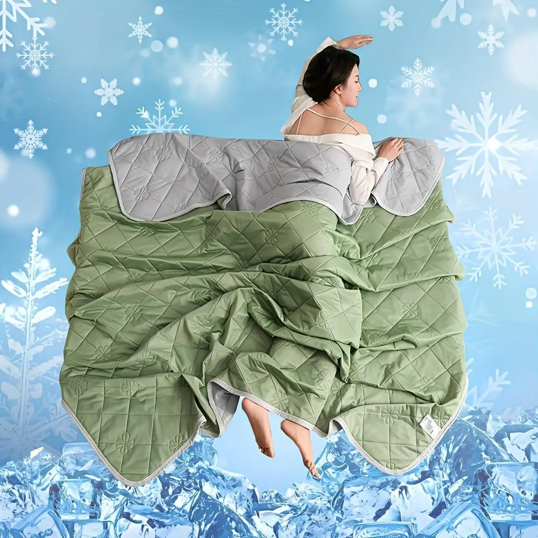 Cooling Fiber Lightweight Summer Blanket Comforter, Breathable Machine Washable Thin Quilt Available in King and Queen Sizes