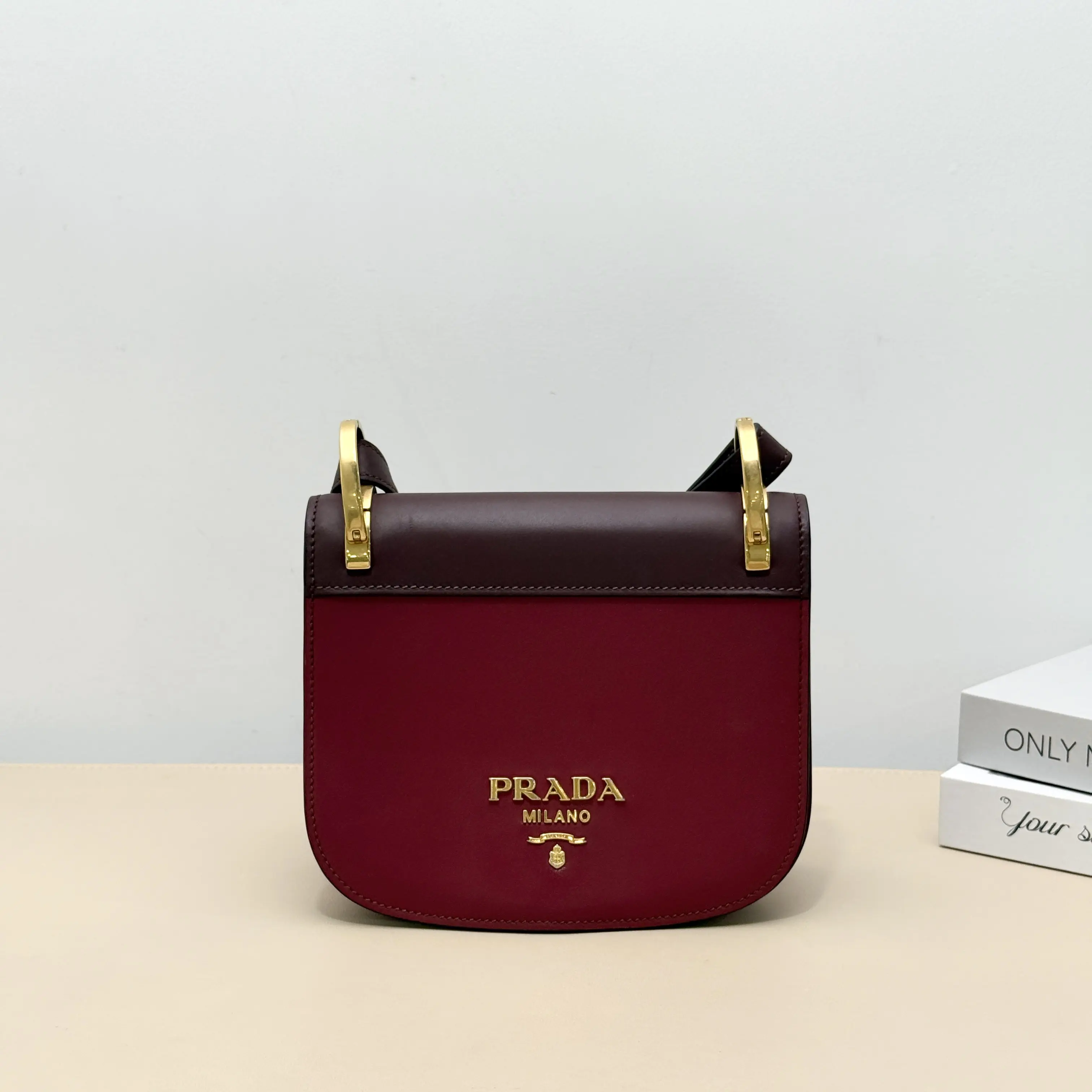 Pre-owned PRADA Calfskin Crossbody bags Two Tone Smooth Flap Crossbody Saddle Bag B8072601