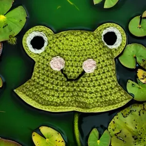 crochet baby frog hat
