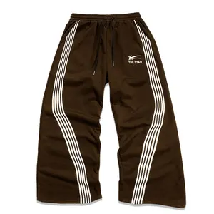 The Star Men's Retro Striped Wide-Leg Sweatpants Classic Fit for Trendy Street Style & Casual Outings Comfortable Fit Retro Striped Design