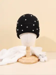 Knitted Bean Hat with Punk Style Rivets, Soft Warm Yarn, Winter Cold Protection, Adjustable Cuff, Fashionable Streetwear, Fashion Beanie